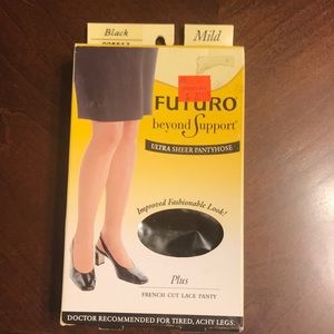 Support Ultra Sheer Pantyhose Plus 